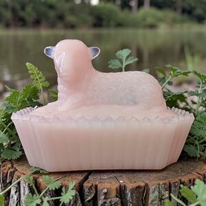 Lamb On Nest Pink Glass Candy Dish Lidded Opalescent Vintage Westmoreland Boyd
